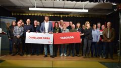Un momento de la presentaci�n p�blica de Roi Rigueira (en el centro), celebrada en el antiguo cuartel de Taboada