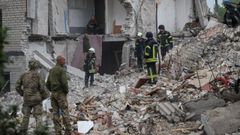 Imagen de los da�os en un edificio tras el ataque ruso sobre Donetsk