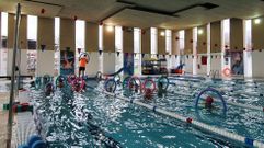 Comienzan los cursos de actividades dirigidas en la piscina de O Barco de Valdeorras