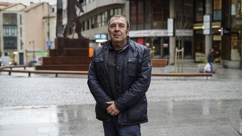 �Soy hijo de la emigraci�n�. Ferreiro naci� en 1963 en Barcelona. Tiene una hija de 24 a�os y trabaja como administrativo en una empresa de log�stica en San Cibrao das Vi�as.