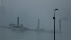 A Coru�a, entre la niebla