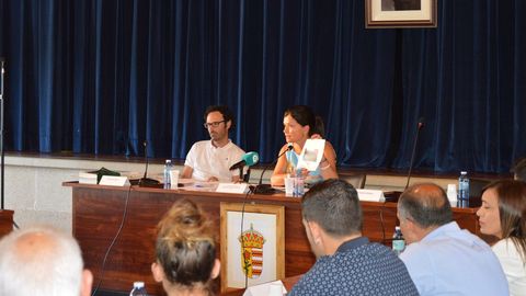 La alcaldesa de Mos, Nidia Arévalo, en el pleno del martes