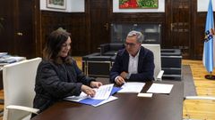 Beatriz G�mez y Luis Menor, en la Diputaci�n.