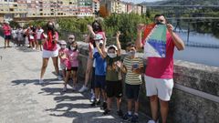Amencer da la bienvenida a sus campamentos con un homenaje
