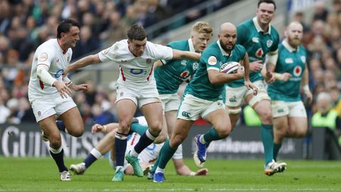 Partido de rugbi entre Irlanda e Inglaterra correspondiente al Torneo de las Seis Naciones.