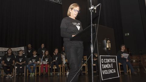 Lectura del manifiesto contra las violencias en Cee