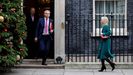 Los ministros del Gobierno desfilaron durante todo el d�a por el 10 de Downing Street