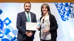La responsable del centro de salud de Cedeira recogi� el premio en Santiago