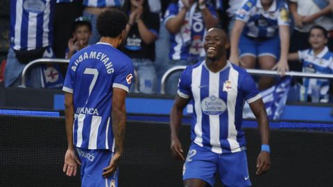 Aubameyang y Bil Nsongo, celebrando el tercer gol del D�por.