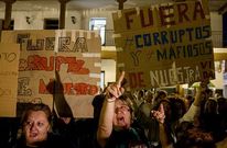 Una de las protestas espont�neas de ciudadanos por el nuevo caso de corrupci�n. 