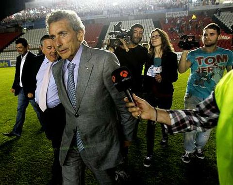 El plan de viabilidad se ha convertido en el mejor salvoconducto para el club de Mourio.