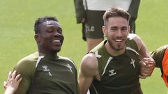 Joseoh Aidoo y �scar Mingueza, en un entrenamiento del Celta.