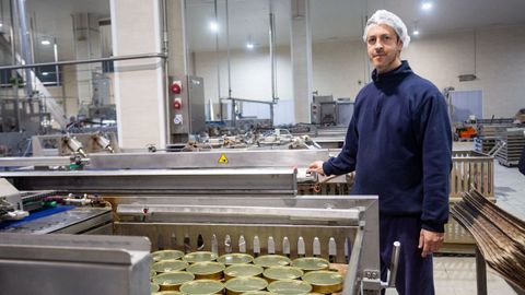 Visita a la conservera Orbe en el pol�gono de A Reigosa en Pontecaldelas.