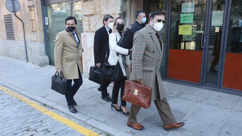 Los abogados del PP llegan al juzgado para asistir a la declaraci�n del presidente del PP de Salamanca, Javier Iglesias, por la presunta financiaci�n ilegal del partido en esa provincia.