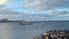 La Peregrina atracada en la Gomera
