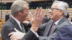 Juncker a Farage: ��Por qu� est� usted aqu�?�