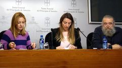La secretaria de movimientos sociales de IU, Mayka Barros; la diputada de Podemos Luc�a Montejo y al representante del Movimiento en Defensa de la Ense�anza P�blica, Luis Fern�ndez.La secretaria de movimientos sociales de IU, Mayka Barros; la diputada de Podemos Luc�a Montejo y al representante del Movimiento en Defensa de la Ense�anza P�blica, Luis Fern�ndez