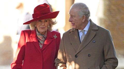 Los reyes Carlos y Camila