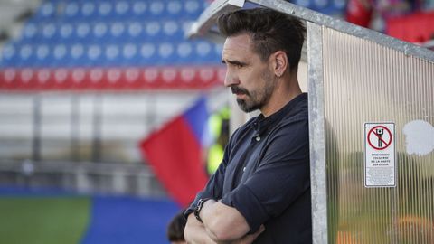 El técnico ourensano seguirá en el banquillo de O Couto