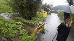 R�o formado por el agua que sale del agujero, a trav�s del desv�o por el campo practicado por los vecinos de Bri�n.