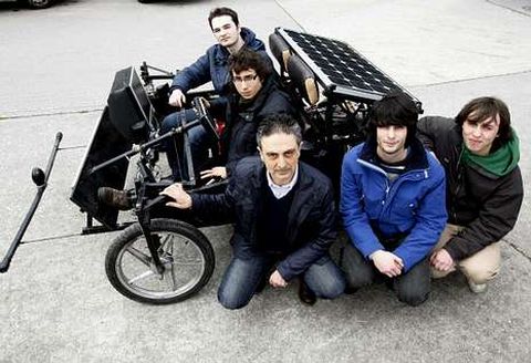 El veh�culo se present� en un curso para docentes, en el CAFI de Lamas de Abade.