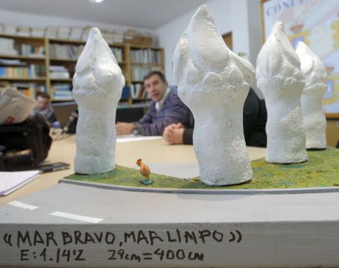 As esculturas ter�n uns catro metros de altura.<span lang= es-es > </span>