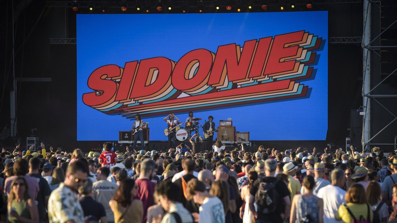 El festival El Pueblo comienza este sábado en Castropol con Sidonie como principal atracción y todos los conciertos gratis