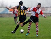 El Ribadumia puede echarle esta tarde un cabo a un Arousa que tiene que cumplir en Ver�n.