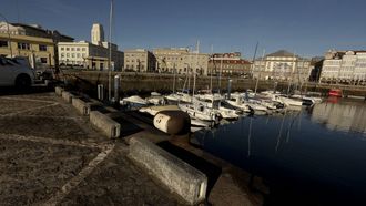 Imagen de archivo de la d�rsena de la Marina, en A Coru�a