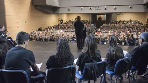 Lectura del manifiesto contra las violencias en Cee