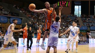 Final de la Copa Galicia de Baloncesto entre el Leyma Coru�a y el Breog�n.