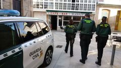 Agentes de la Guardia Civil, en Trives