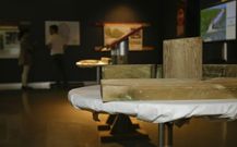 Una de las mesas de la exposici�n �Caminos Naturales�. rub�n gasalla