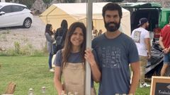Rebeca Cerezo y V�ctor Marchena, productores de kombucha en Asturias