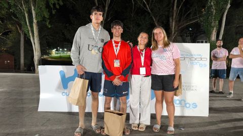 Anier, Gael y Uxía, ganadores de la categoría 3 vs 3 mixto