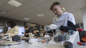 Alumnado de FP en el Polit�cnico de Santiago
