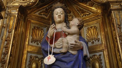 Figura da Virxe do Carme na �nica igrexa de Lugo ubicada no Cami�o de Santiago