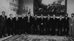 En 1987 CG entraba en el gobierno tripartito de la Xunta, presidido por Fernando Gonz�lez Laxe. Pe�a y Santos Oujo se convert�an en conselleiros