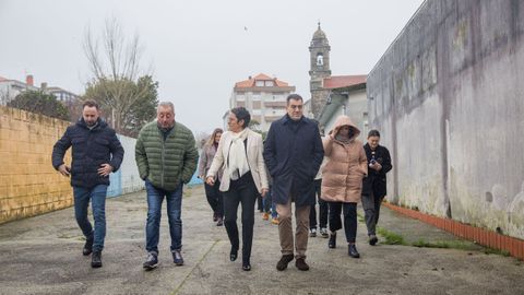 El conselleiro visit� recientemente las instalaciones del colegio O Areal de Camari�as