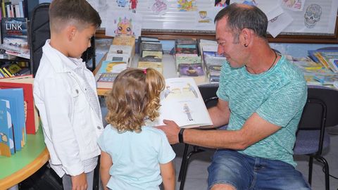 Pablo D�az ofrece un espect�culo infantil en la Biblioteca Municipal