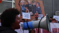 Protesta en Gjader (Albania), ante el centro de detencin de migrantes puesto en marcha en colaboracin con el Gobierno italiano de Giorgia Meloni