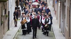 Carlos Cami�o, nuevo cura de Laxe: las im�genes de su toma de posesi�n