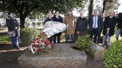 Ofrenda floral en Boisaca en un homenaje por el 80 aniversario de la muerte de Valle-Incl�n