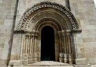 <span lang= es-es >SANTA MAR�A DE VILABADE (CASTROVERDE)</span>. Es la iglesia de un antiguo convento con el mismo nombre. De origen g�tico, data del XV, y fue reformado en el XVII. Est� abierto de 8 a 12 horas.