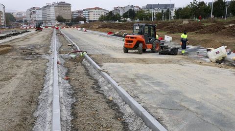 Mediana en construccin entre las dos calzadas que tendr el bulevar.