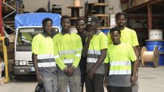 Varios de los refugiados que pasaron por el centro de acogida de Becerre trabajan ahora en una empresa de fibra ptica