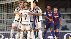 Carlos, Verd�s, Aar�n y Folch celebrando el 1-1