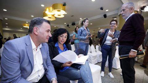 Jos Antonio Garca, a la izquierda, en el congreso local del PP este sbado