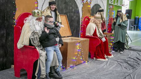 Visita de Melchor, Gaspar y Baltasar a Outes.