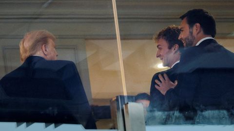 Trump y Vance con Daniel Penny, tras su absoluci�n por la muerte de un indigente